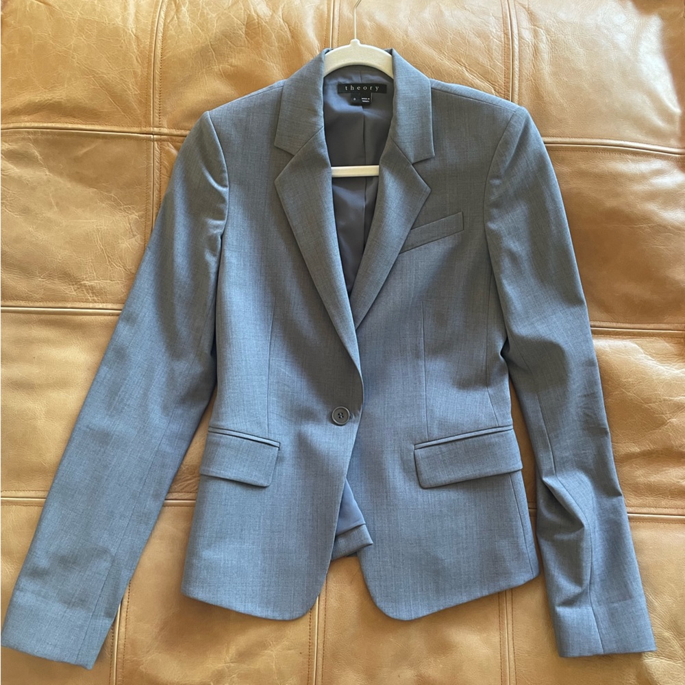 Theory Gabe Stretch Wool Blazer in size 0 in Light Gray